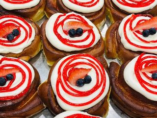 CINNAMON ROOLS