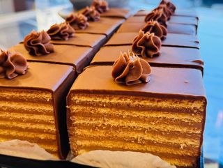 DOBOS TRADITIONAL CU CIOCOLATA BELGIANA