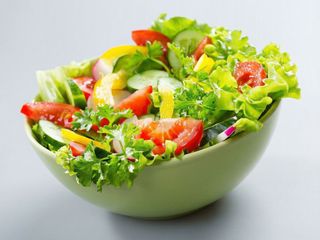 Salata asortata cruditati