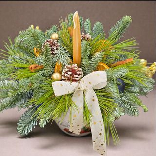 Aranjament cu lumanare in cana Craciun