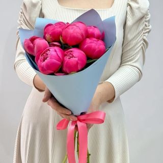 Buchet cu 7 bujori corai