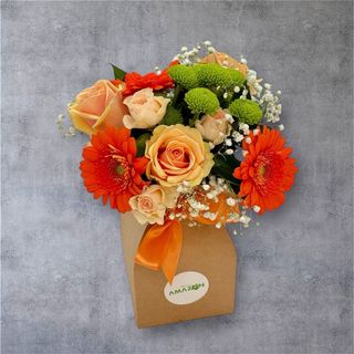 Atenție florala portocaliu