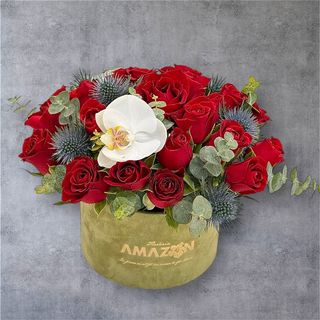 Trandafiri roșii si orhidee