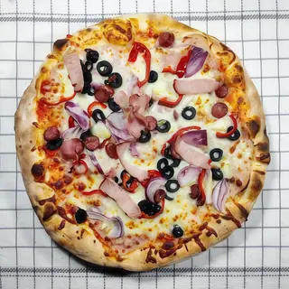 Pizza Rustica Family