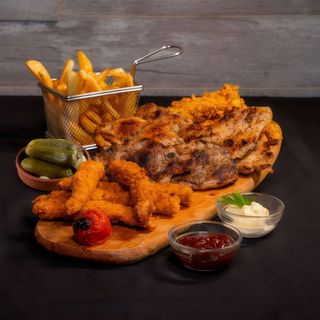 Platou Crispy and Grill 4 - 5 persoane