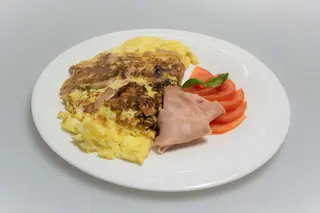 Omleta sunca si mozzarella