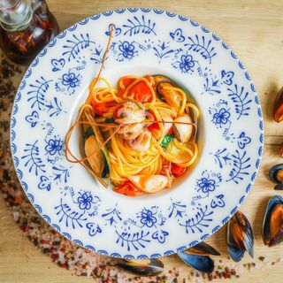 Spaghete con frutti di mare 
