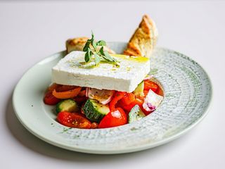 Salata de rosii cu fetta 