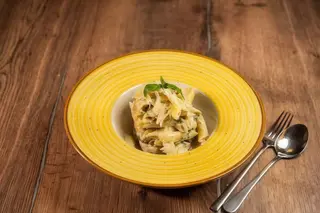 Penne cu pesto si pui