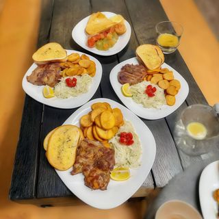 Ceafă de porc la gratar