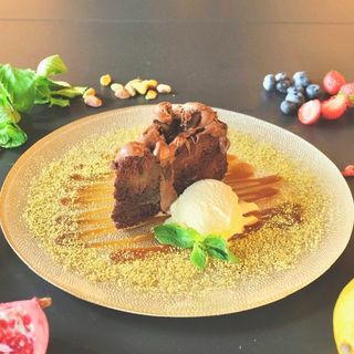 TORT DE CIOCOLATA CU FISTIC SI NOCIOLA 160G