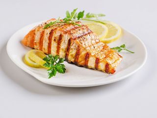 File de somon la grătar