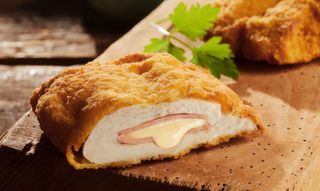 Cordon bleu cu legume sote