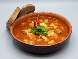 Ciorba zilei cu carne