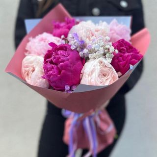 Buchet “Elegantă în Roz”