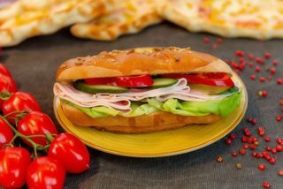 Sandwich cu painea casei