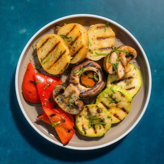 Legume la grătar cu ierburi aromatice