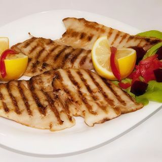 File de șalău la grătar