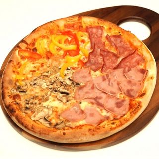 Pizza Quattro Stagioni 