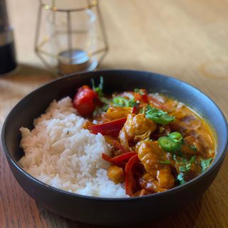 Curry de pui - Preparat ușor picant