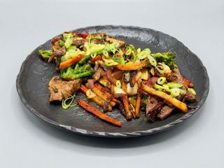 Beef Spicy Pan - Tigaie de vită uşor picantă 