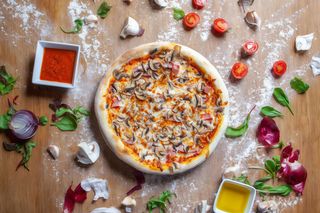 Pizza Prosciutto & Funghi