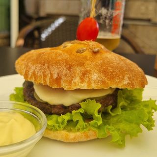 Italian Burger Meniu