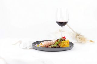 Mușchiuleț de porc cu brânză de capră