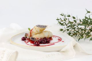 Clătite cu mac și vișine