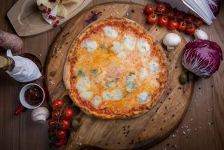 Pizza Quatro Formaggi Ø32cm