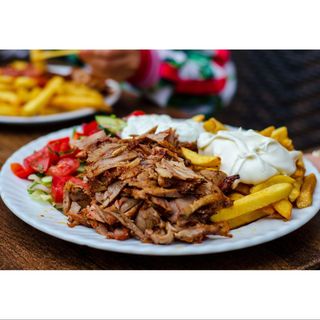 Shaorma La Farfurie Pui