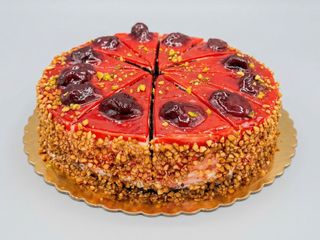 Tort Căpșuni 1.5 kg