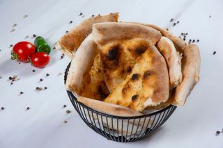 Focaccia cu parmezan 