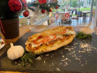 Kebab de pui in painica proaspat coapta