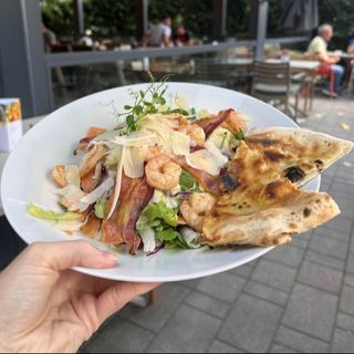 Salata caesar cu creveti 350 gr