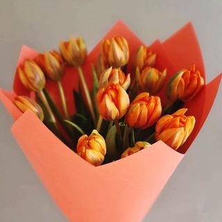 Buchet cu 15 Lalele Batute Portocalii