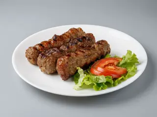 Meniu mititei 3 buc cu cartofi prăjiți