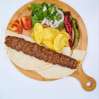 Kafta (Kofta) libaneza / Adana kebab, picant -