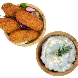 Meniul Zilei - Pui Sticks + Tzatziki -
