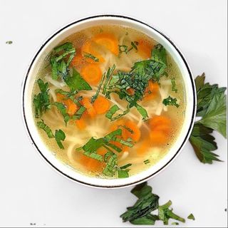 Supa de pui cu taitei