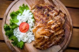 Pulpă de pui dezosată la jar