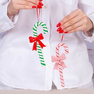 Acadea de Craciun, figurina de agatat