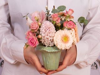 Aranjament de primavara cu zambila și germini