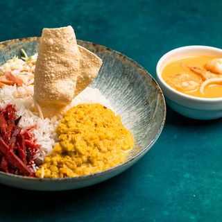 Curry cu fructe de mare