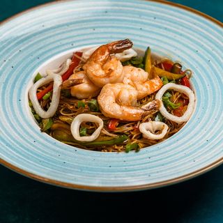 Fried noodles fructe de mare