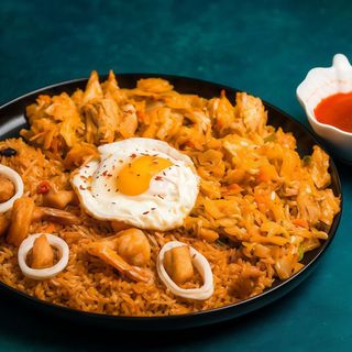 Combo pui (kottu de pui si nasi goreng)