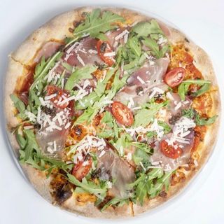 Pizza Prosciutto Crudo + Pepsi