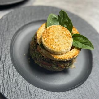 Tartar de somon cu avocado