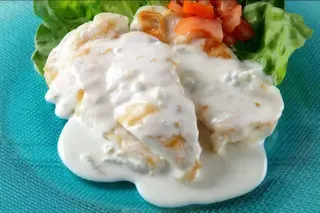 Piept de pui cu sos de gorgonzola