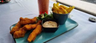 Meniu crispy cu cartofi prăjiți